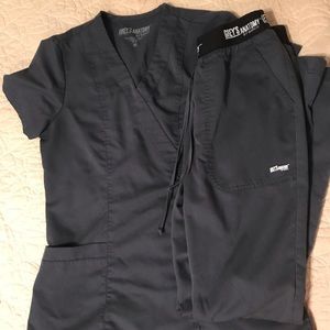 Greys Anatomy Scrub Set